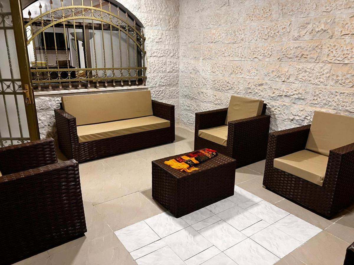 Twilight Hotel Petra Wadi Musa Exterior photo