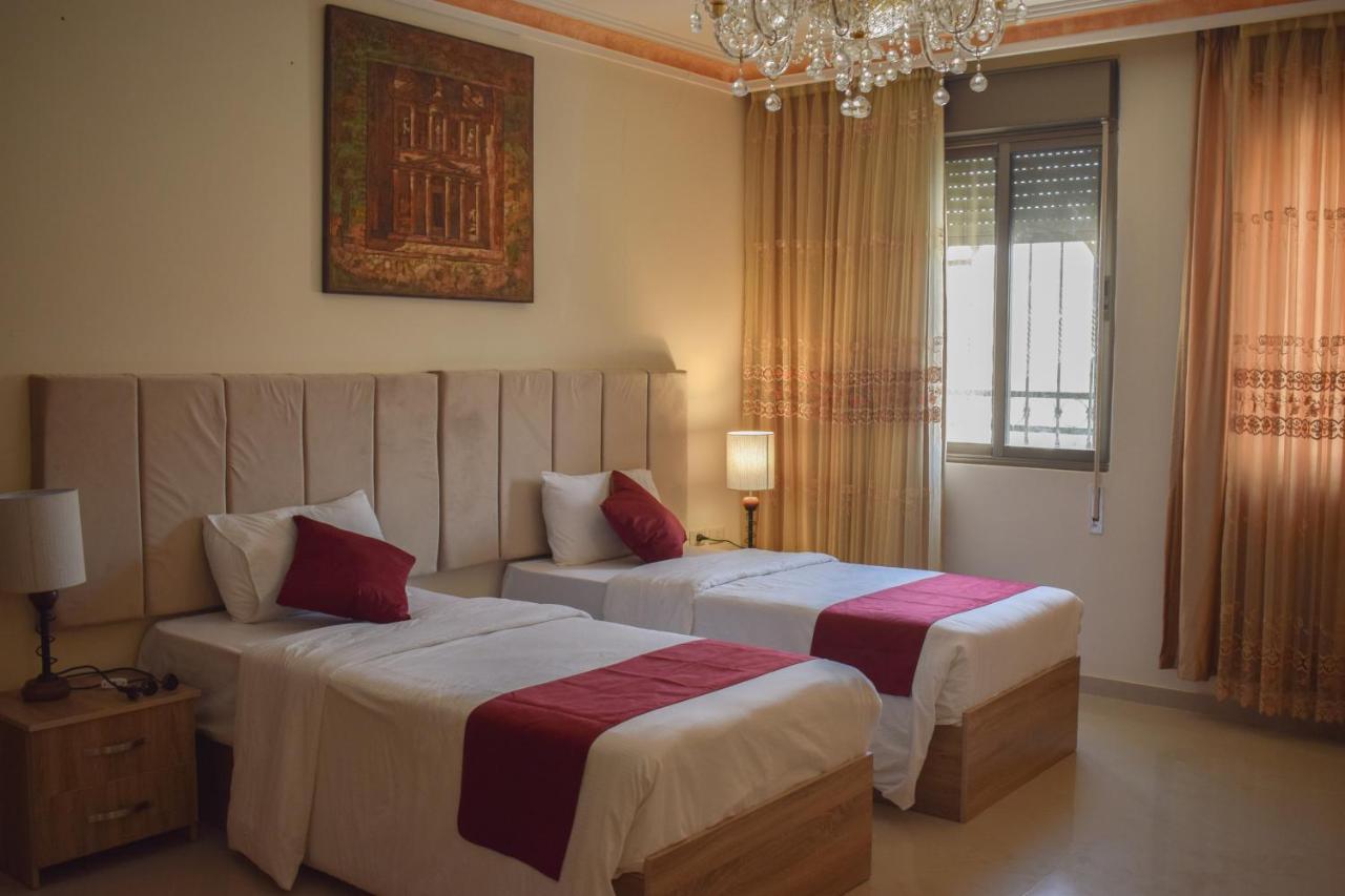 Twilight Hotel Petra Wadi Musa Exterior photo