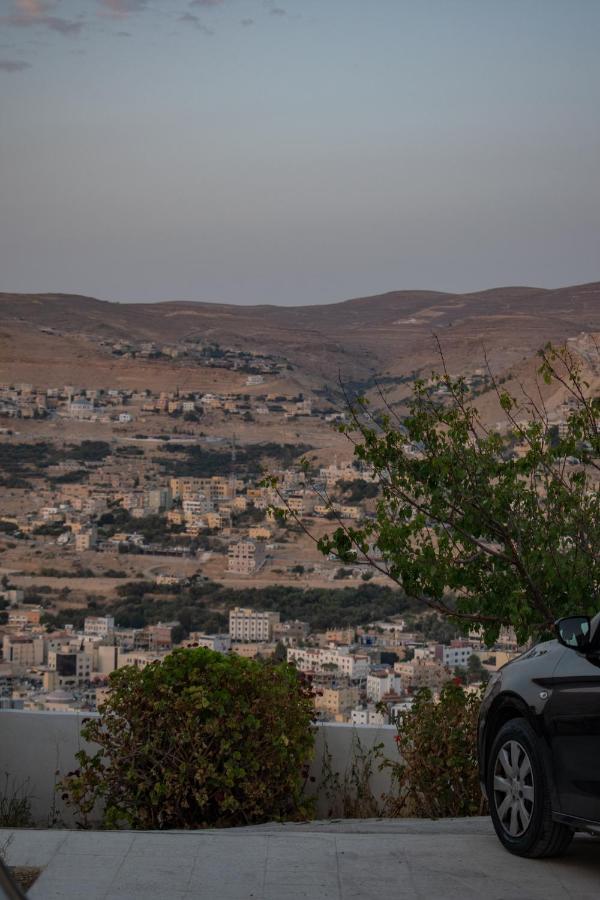Twilight Hotel Petra Wadi Musa Exterior photo