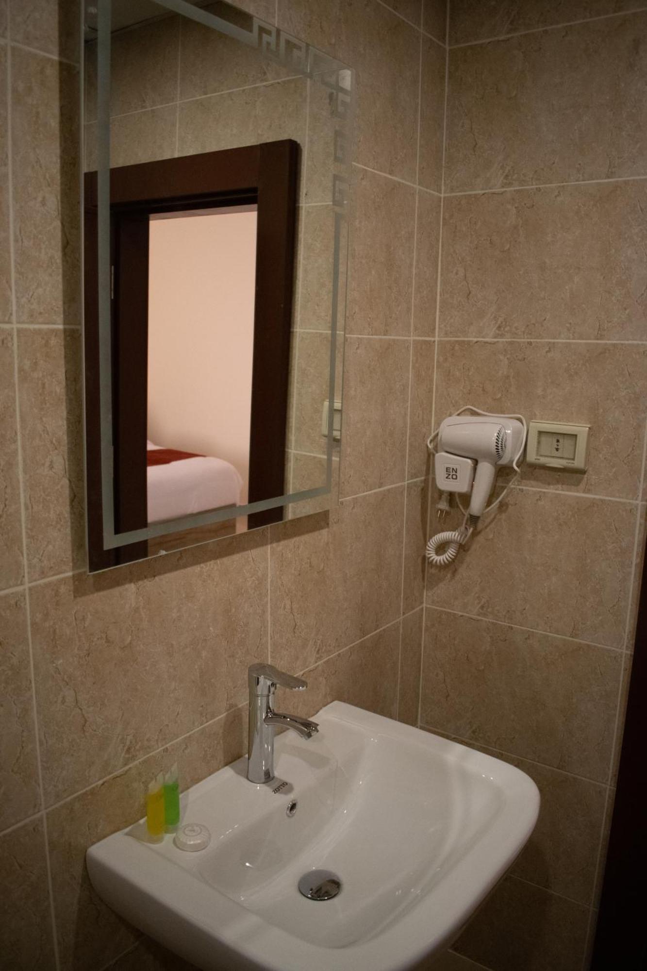 Twilight Hotel Petra Wadi Musa Exterior photo